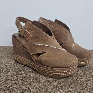 Antelope Kallie Style 836 Brown Suede Platform Clogs Sandals Sz 37 Womens